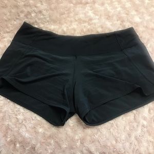 Black lulu shorts